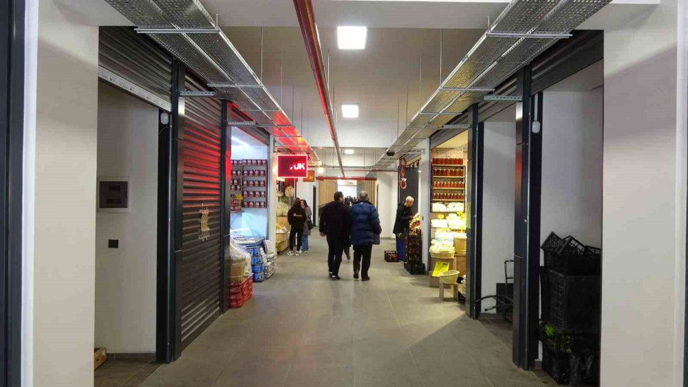 Trabzon'da Yaklaşık 65 Yıl Hizmet veren kadınlar halinin Yerine Yenisi Yapıldı