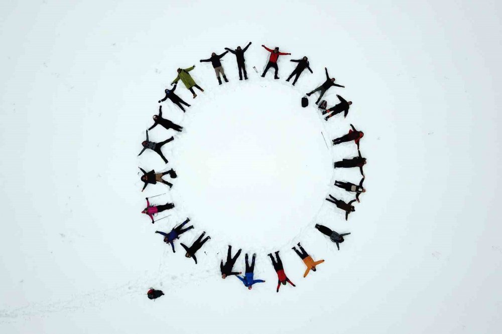 Kar Altında Büyüleyici Güzellik: Gümüşhane-şiran Sınırındaki Tersun Dağı’nda Doğa Yürüyüşü