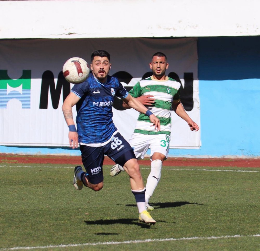 Tff 3. Lig: Pazarspor: 0 - Efeler 09 Sfk: 0