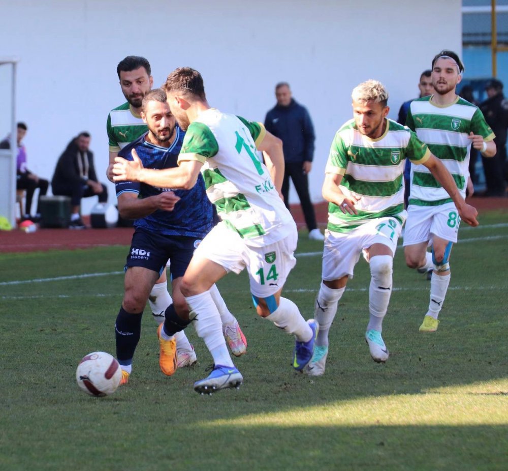 Tff 3. Lig: Pazarspor: 0 - Efeler 09 Sfk: 0