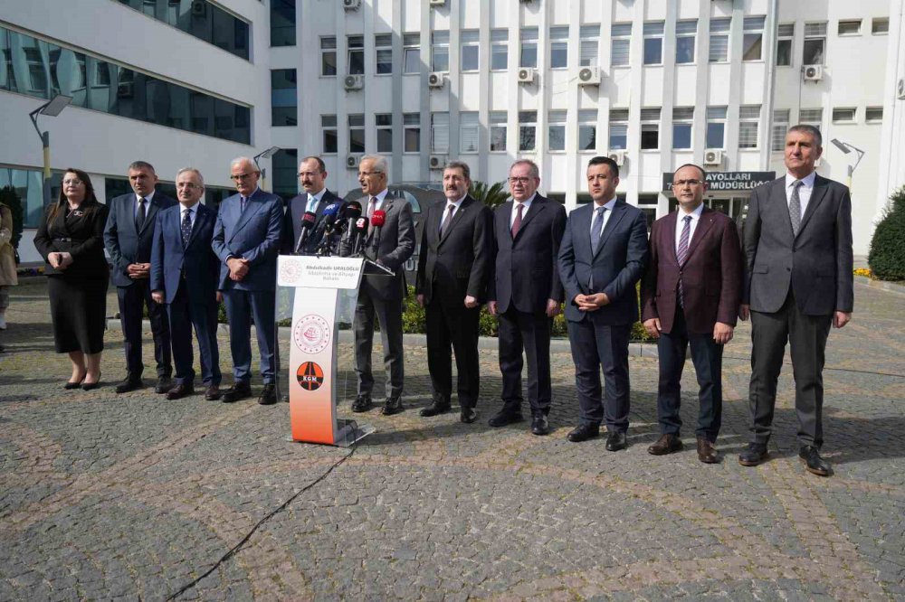 Bakan Abdulkadir Uraloğlu: “hızlı Tren Ağımızı Artık Karadeniz’e Ulaştıracağız, Ankara-samsun Arası 2 Saat 45 Dakika Olacak”