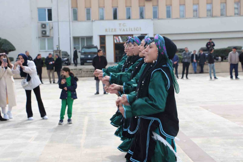 Rize'nin Kurtuluşunun 106. Yıldönümü Coşkuyla Kutlandı