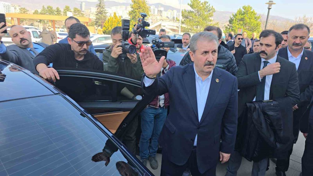 Trafik Kazasında Yaralanan Mustafa Destici Taburcu Edildi