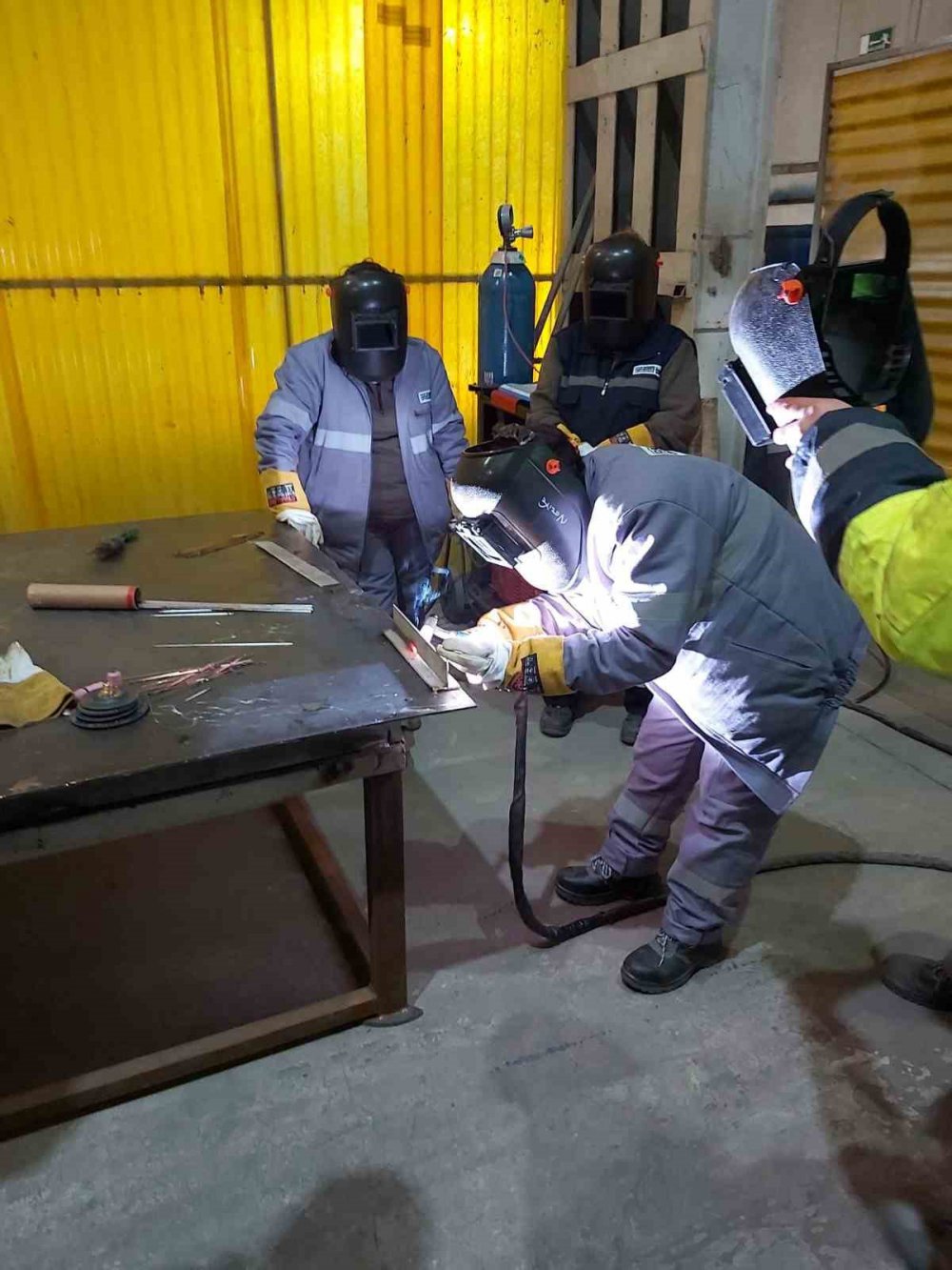 Oka Desteğiyle Kadınlar Kaynakçılık Mesleğine De El Attı