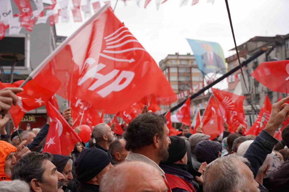 Özgür Özel Rize Pazar'dan Seslendi : “çay Fiyatı Bu Sene En Az 25 Lira Olarak İlan Edilmelidir”