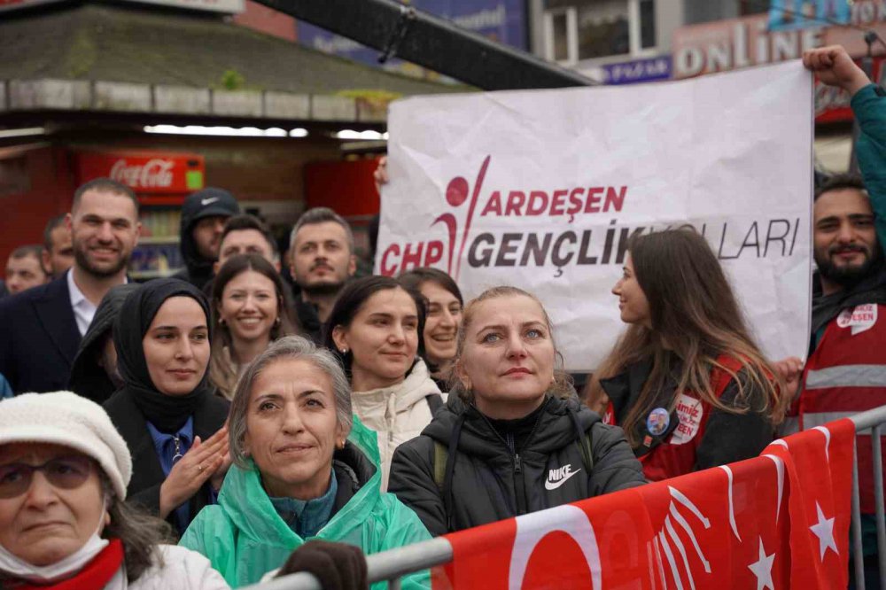Özgür Özel Rize Pazar'dan Seslendi : “çay Fiyatı Bu Sene En Az 25 Lira Olarak İlan Edilmelidir”