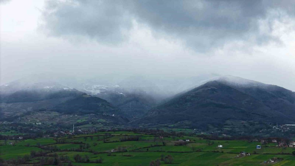 Samsun'da Mart Ayının Son Günlerinde Kar Sürprizi