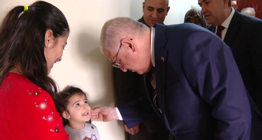 Milli Savunma Bakanı Güler, Şehit Ailesine Ziyarette Bulundu