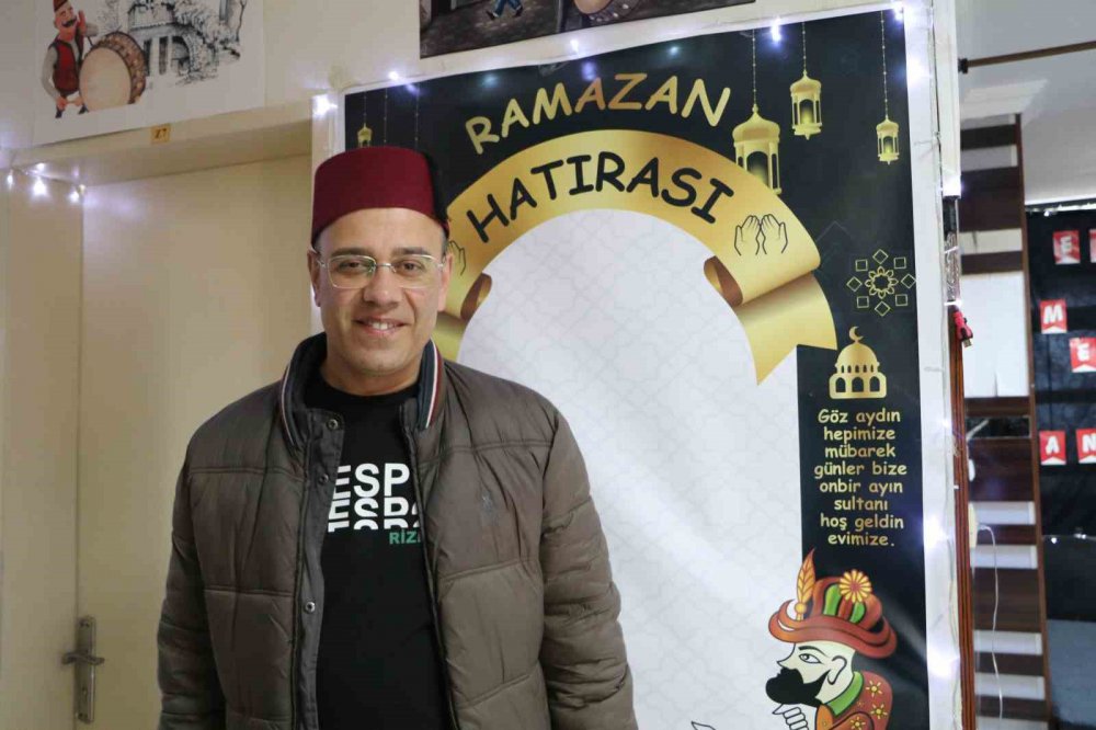 Rizeli Öğrenciler Eskiye dönmeyi başardı , okul koridorunu ramazan sokağına dönüştürdüler