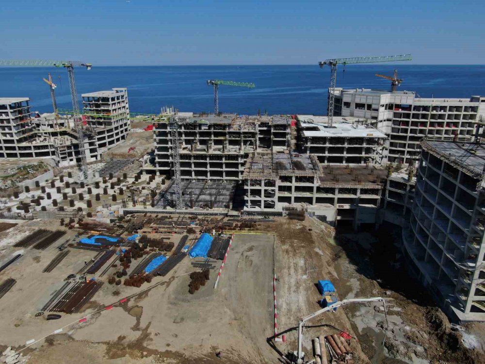 Trabzon Şehir Hastanesi’nin Kaba İnşaatı Tamamlandı