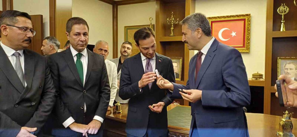 Tokat’ta Coşkulu Devir Teslim Töreni, Recep yazıcıoğlunun oğlu makama oturdu