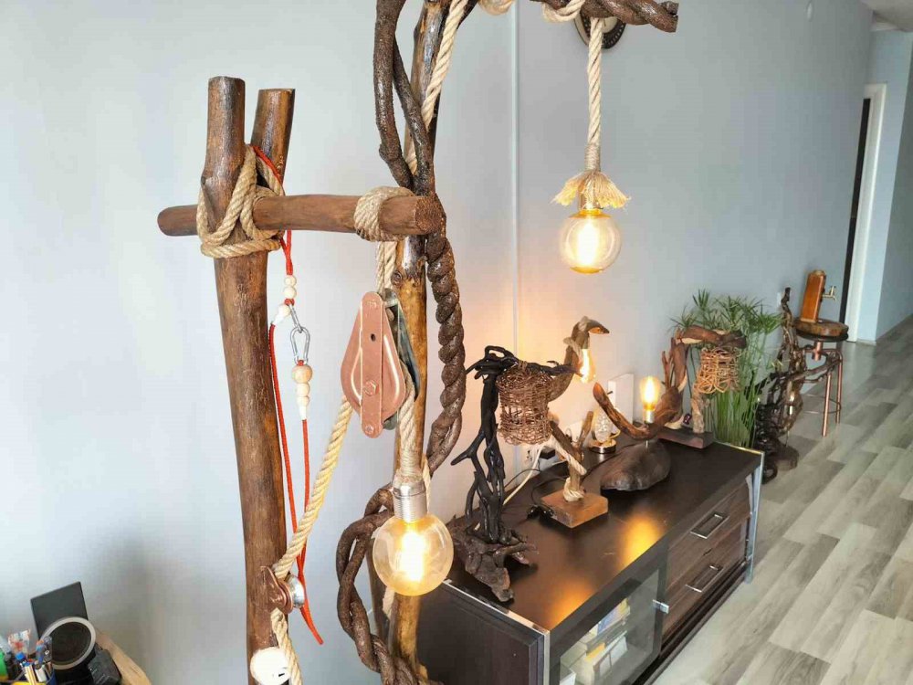 Ordu'da Denizden Topladıkları Ağaç Parçaları İle Dekoratif Eşyalar Üretiyor