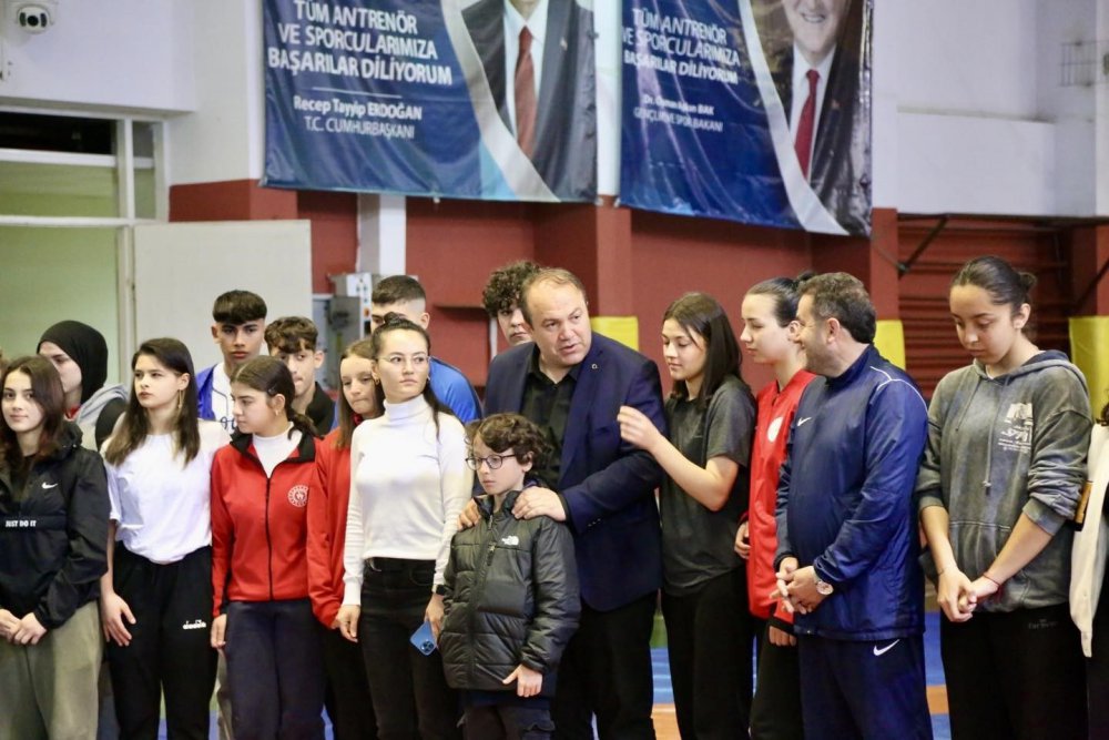 Ordu’da Sporculara Malzeme Desteği Sağlandı