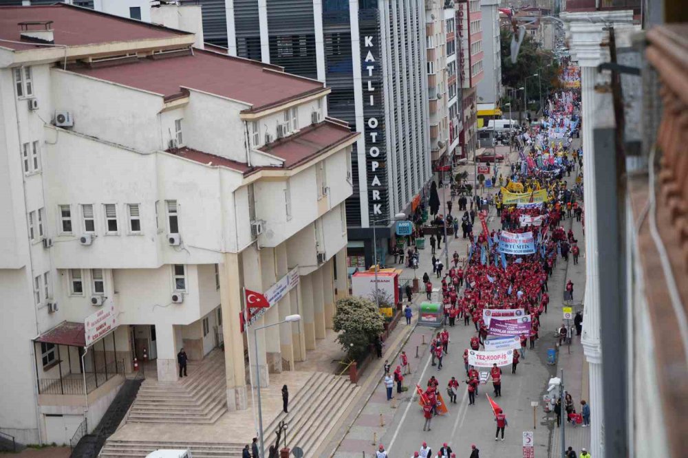 Samsun’da Renkli 1 Mayıs Kutlamaları