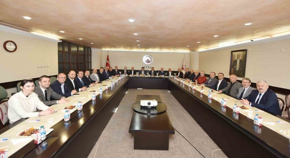 Samsun-Sarp Demiryolu İçin Doğu Karadeniz Demiryolu Platformu İçin Bir Araya Geldiler