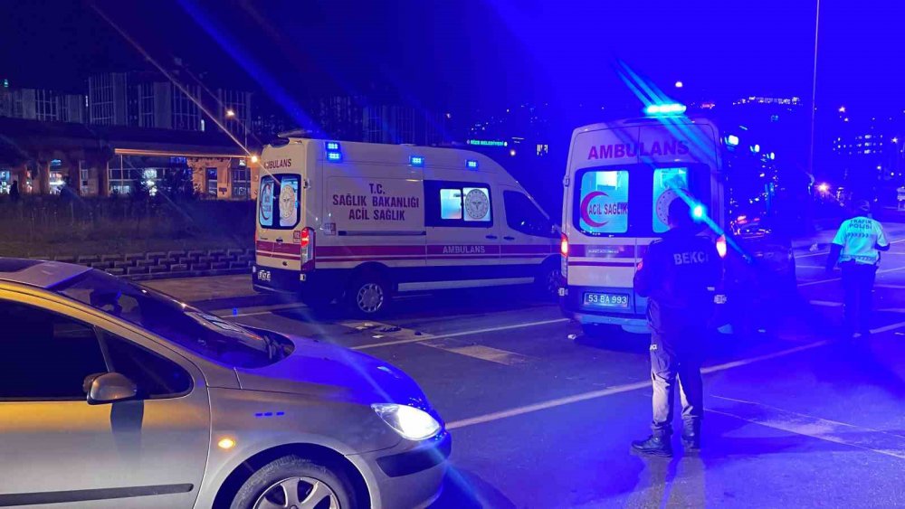 Rize'de 2 yabancı uyruklu kadına araç çarptı