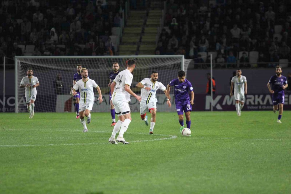 Orduspor konuk ettiği Aliağaspor'u 1 - 0 mağlup etti