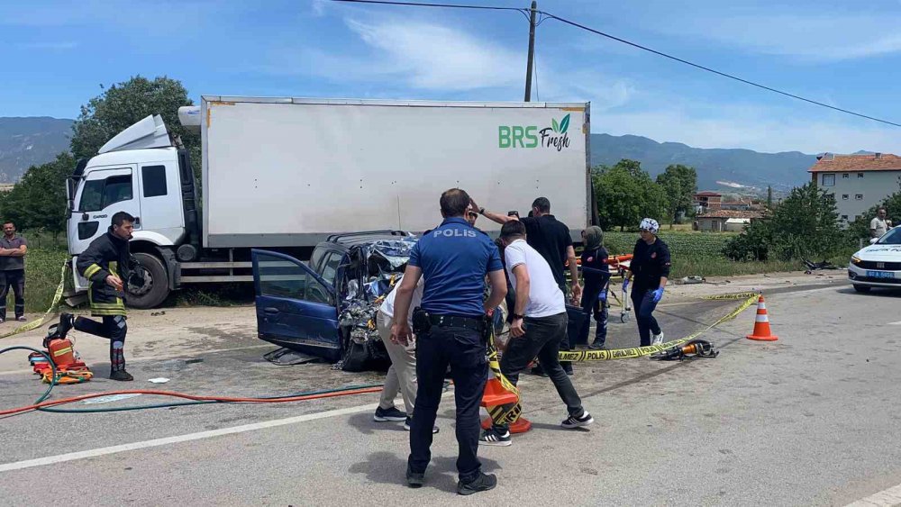 Tokat’taki feci kaza'da Orta Refüjden Karşı Şeride Sıçradı: 1 Ölü, 1 Yaralı
