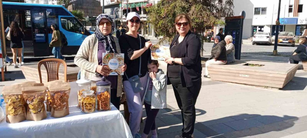 ’sinop Lezzetleri’ Kitabı Vatandaşlarla Buluştu