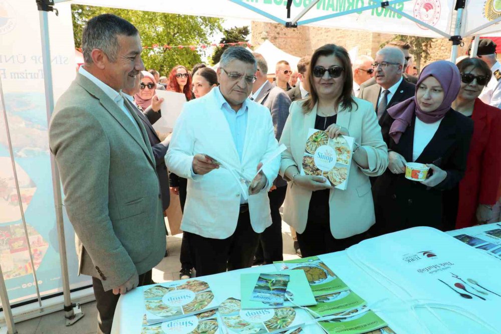 ’sinop Lezzetleri’ Kitabı Vatandaşlarla Buluştu