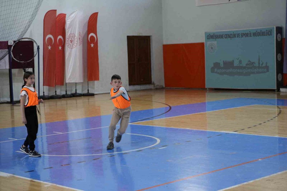 Gümüşhane’de Sokak Oyunları Salonlara Taşındı