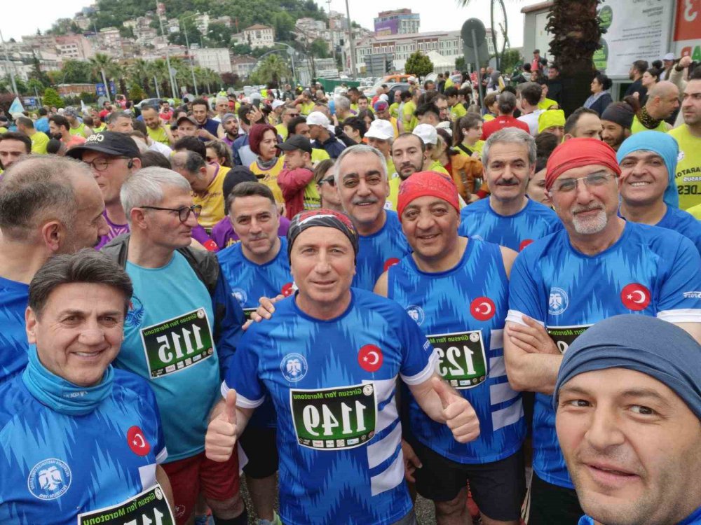 Giresundaki maratonda Erzurumlu sporcular 8 kupa aldı