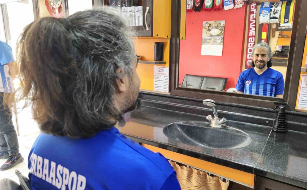 Tokat'ta Spor Muhabiri Sözünü Tuttu: 2 Yıllık Saçını Şampiyonluk İçin Kazıttı