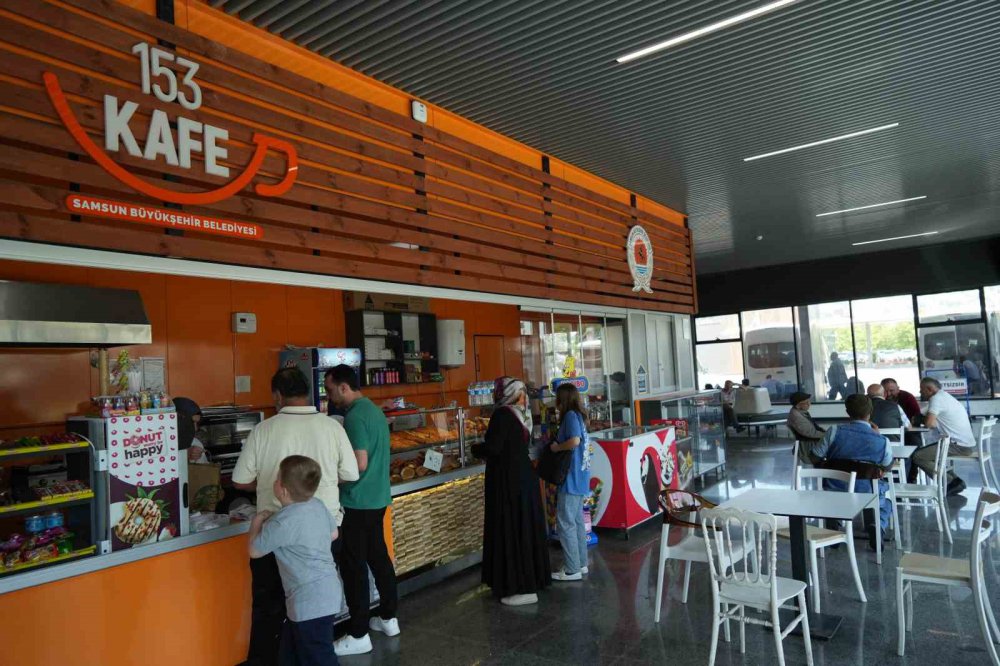 Samsun Büyükşehir Belediyesine  Ait Bu Kafede Çay-simit Sudan Ucuz