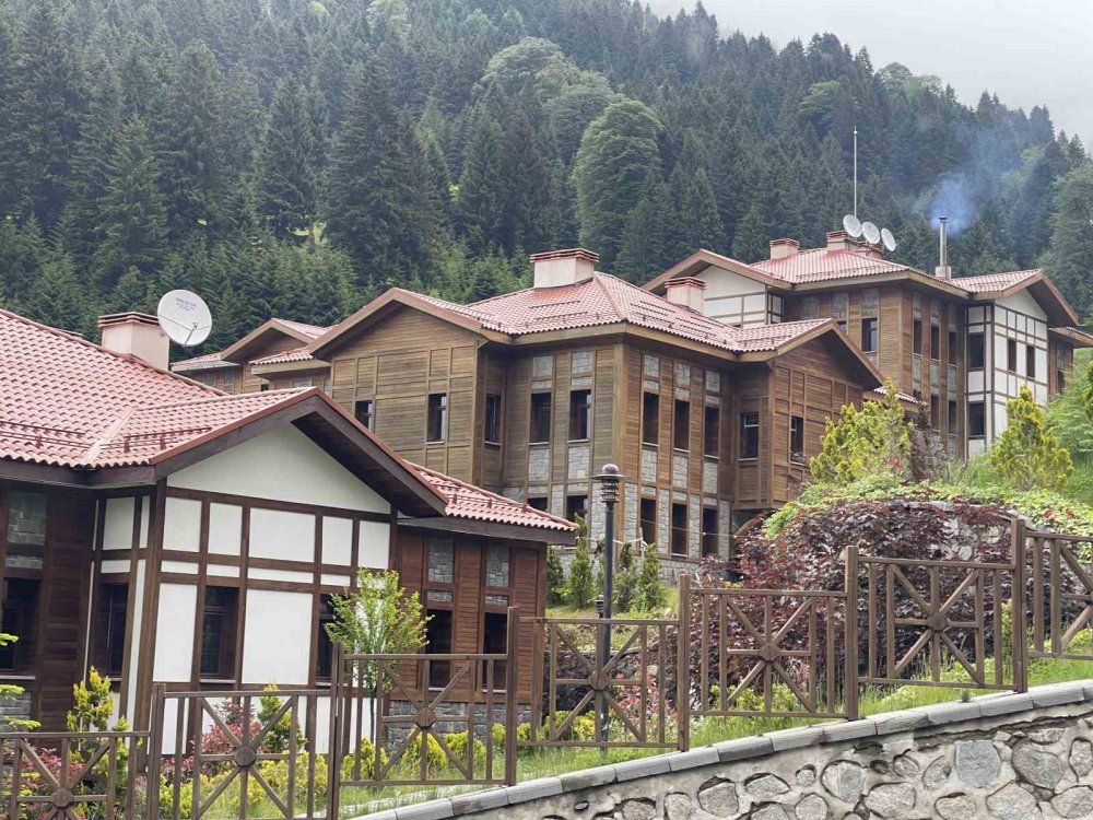 Rize Valisi Baydaş: ilk etapta 55 bağımsız bungalow yıkılacak