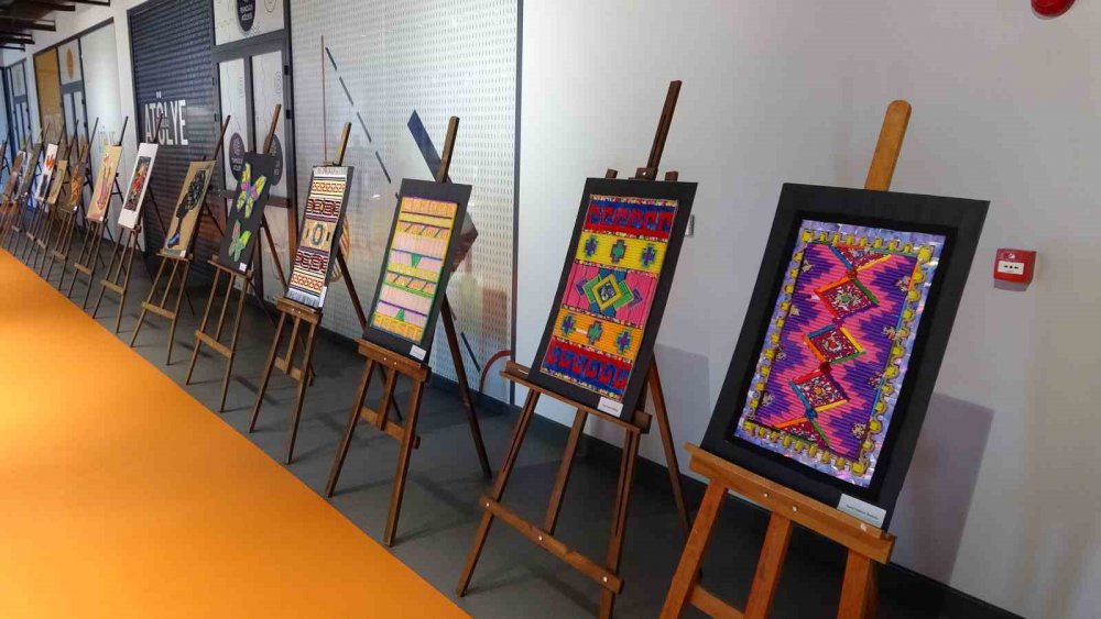 Trabzonlu öğrencilerden alkışlanacak sergi