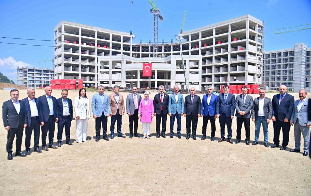 Bakan Uraloğlu; Trabzon Şehir Hastanesinde Hedef 2025
