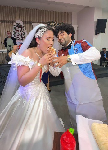 Trabzonlu Tantuni Ustasının Düğünü Böyle Olur