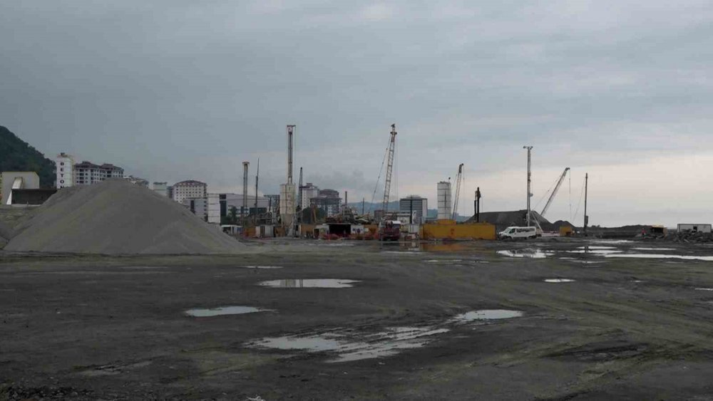 Sağlık Bakanı Kemal Memişoğlu, Rize Şehir Hastanesinin Şantiyesinde İnceleme Yaptı