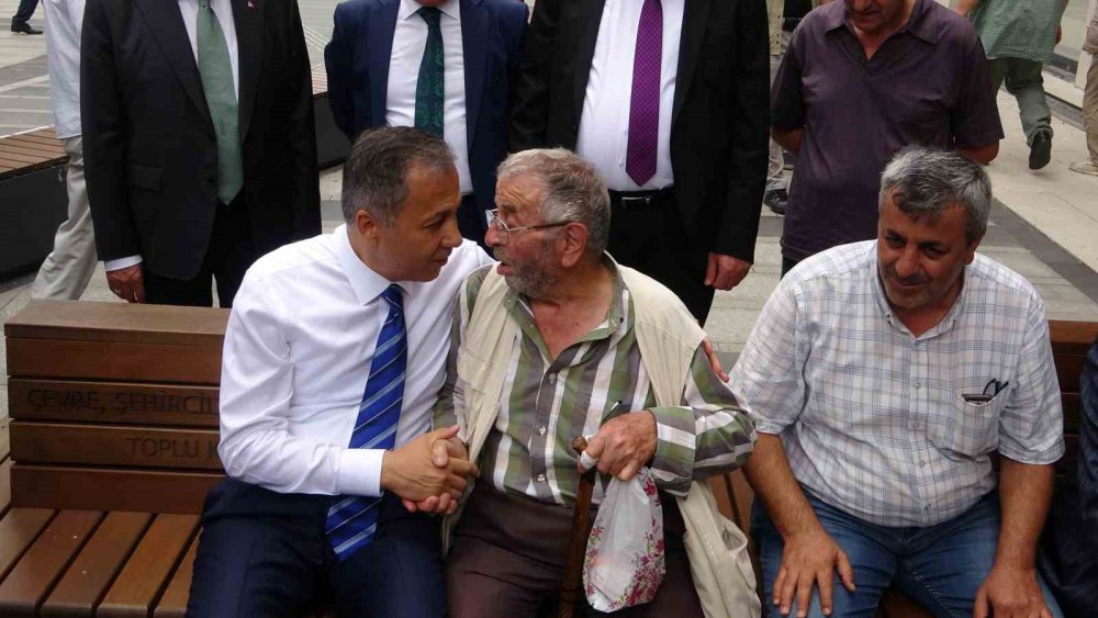 İçişleri Bakanı Ali Yerlikaya, Bir Dizi Program İçin Geldiği Rize'de