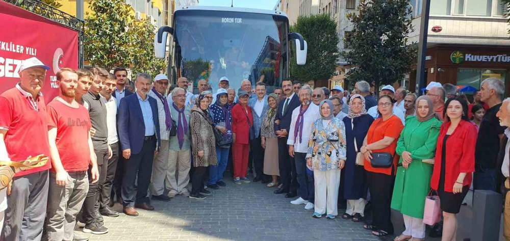 Trabzon Büyükşehir Belediyesi Ve Sgk İşbirliği İle Emekliler Çanakkale’nin Yolunu Tuttu