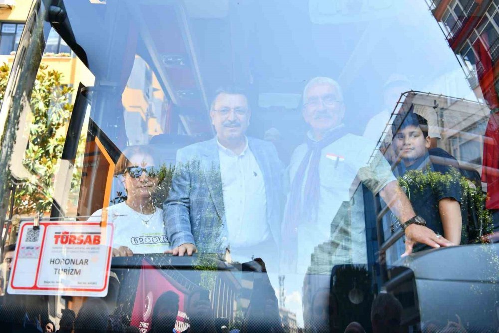 Trabzon Büyükşehir Belediyesi Ve Sgk İşbirliği İle Emekliler Çanakkale’nin Yolunu Tuttu