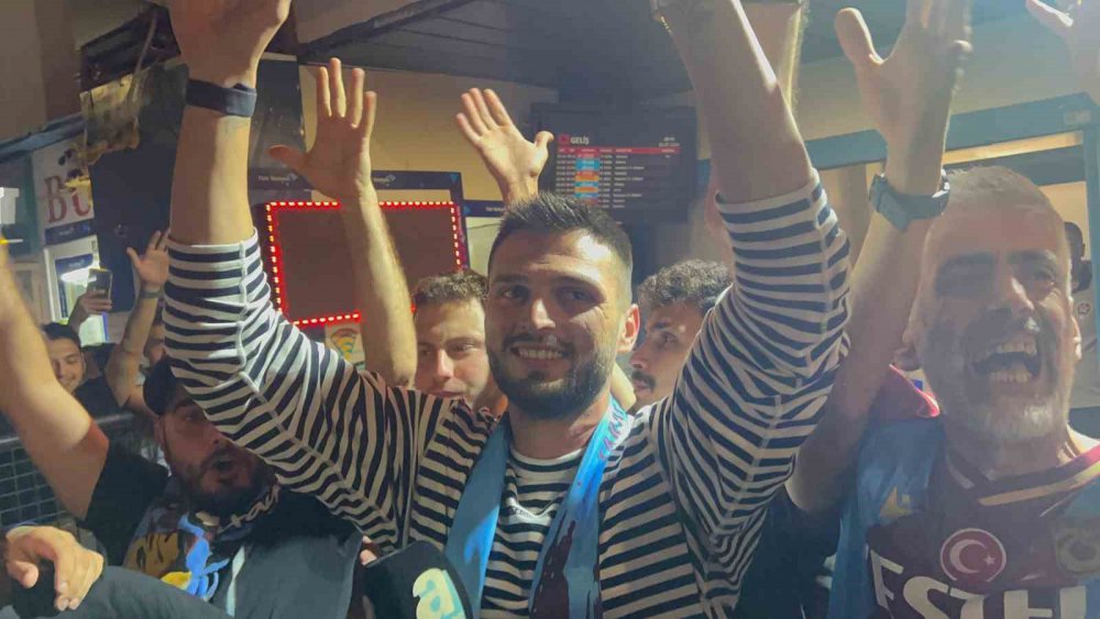 Trabzonspor prensip anlaşmasına vardığı Okay Yokuşlu, Trabzon'a geldi