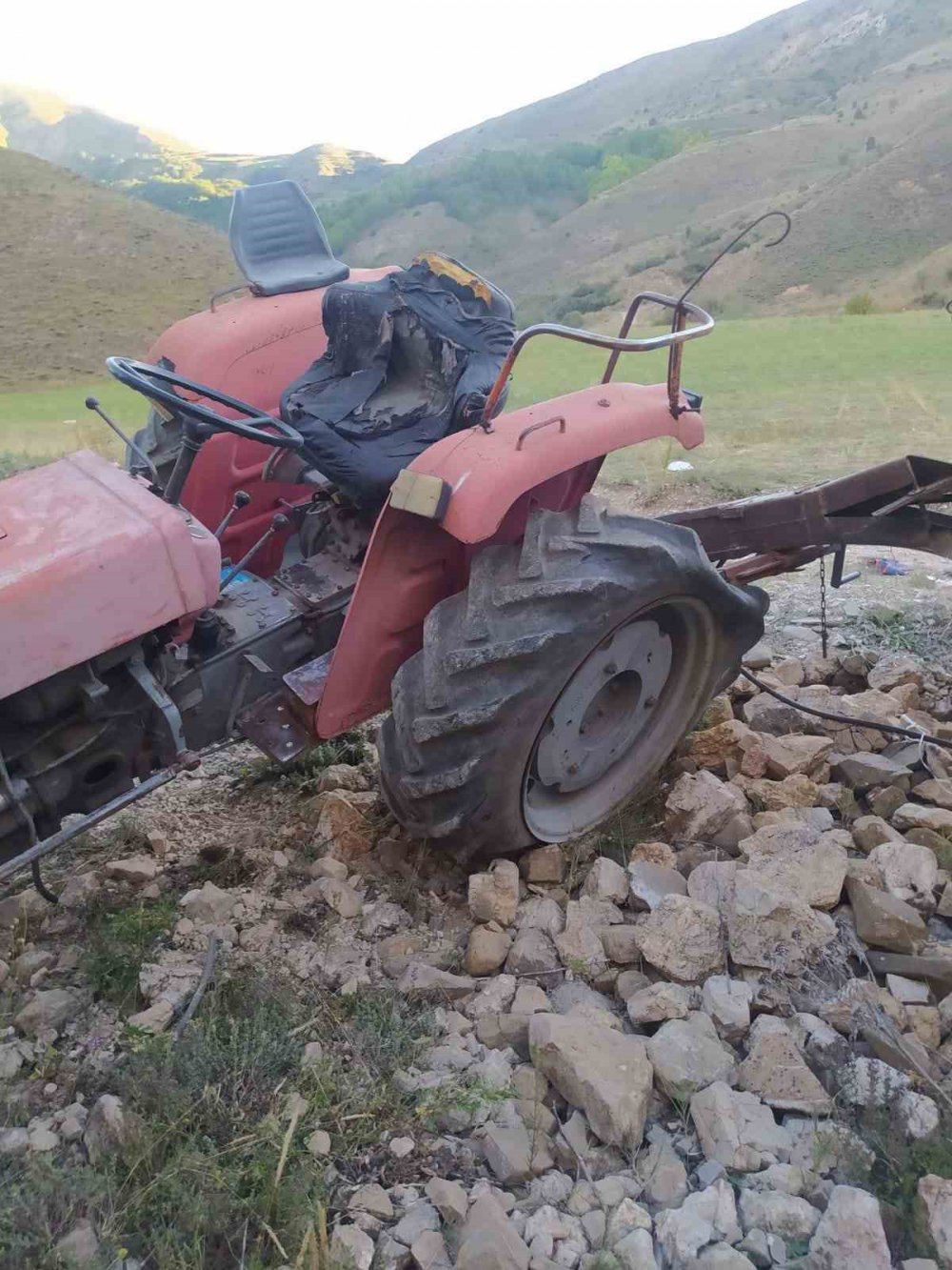 Erzurum İspir’de Traktör Devrildi: 11 Yaralı