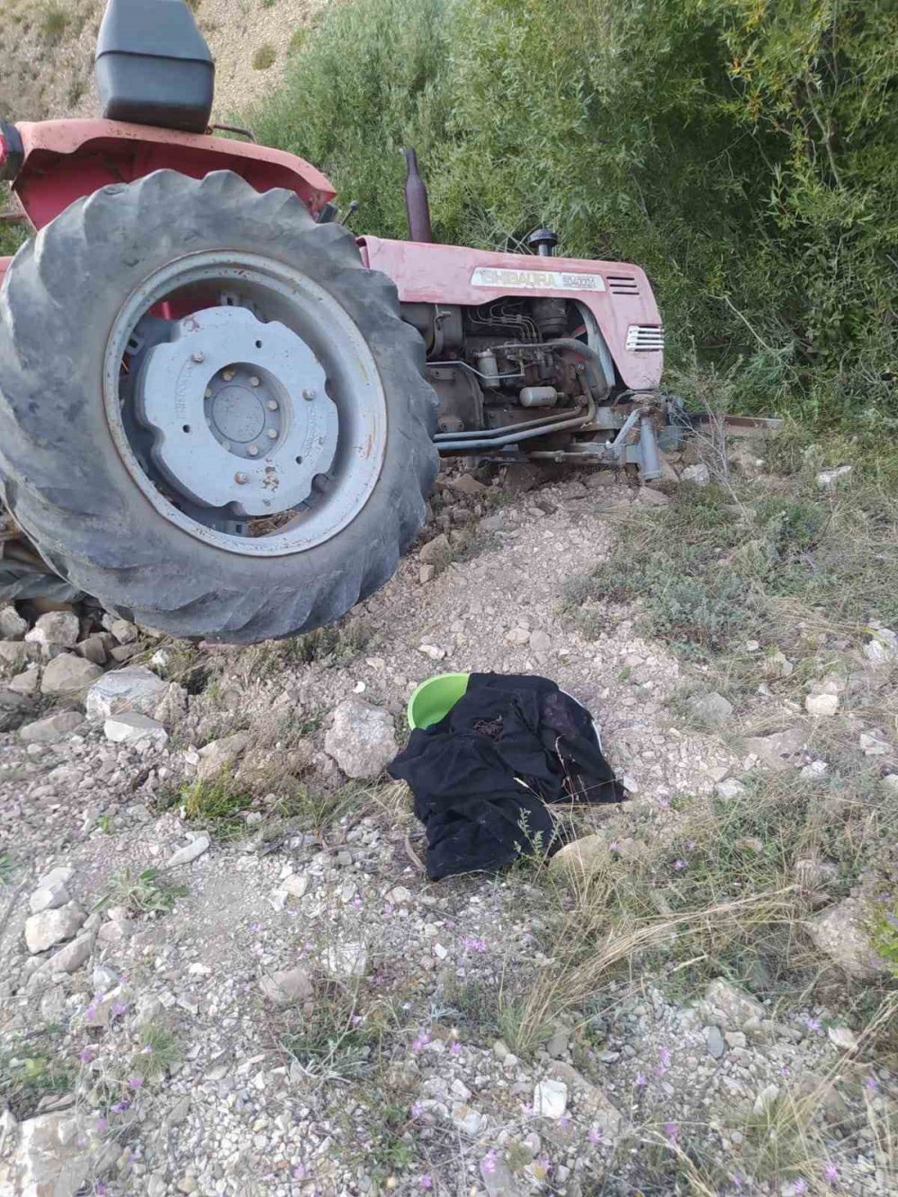Erzurum İspir’de Traktör Devrildi: 11 Yaralı
