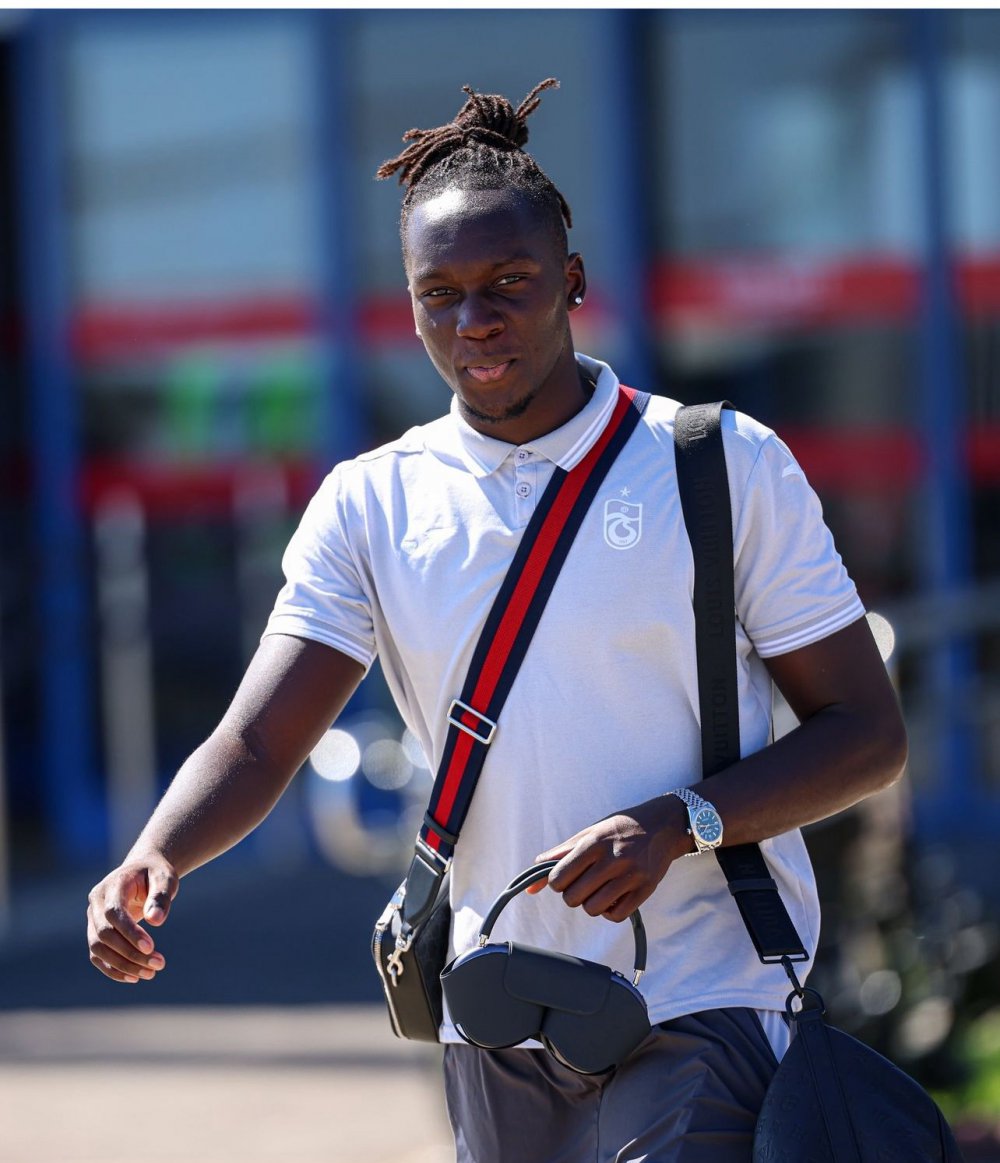 Trabzonspor Uefa avrupa ligi 3. ön eleme turu rövanş maçı için , Avusturya’ya Gitti