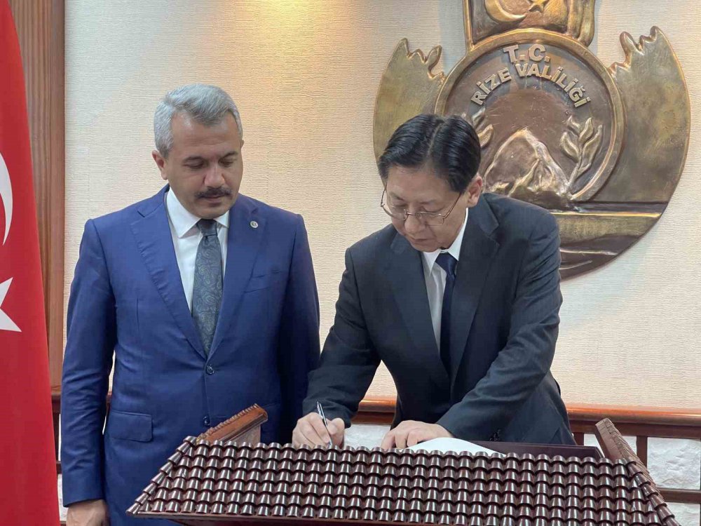 Çin Halk Cumhuriyeti Ankara Büyükelçisi Liu Rize'de , Rize Çayına Hayran Kaldı