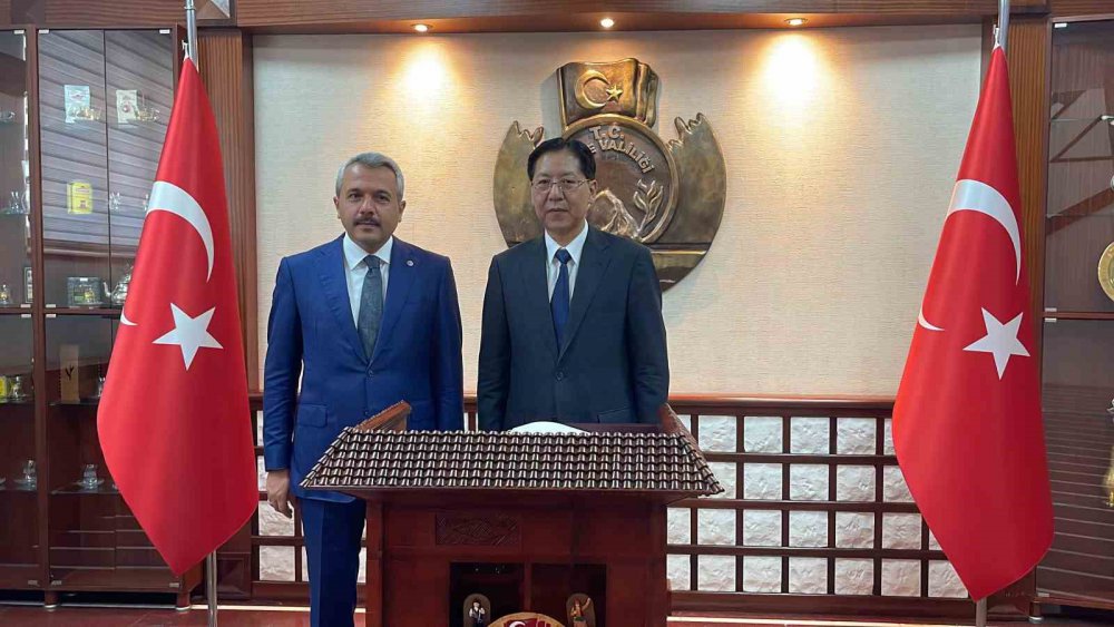 Çin Halk Cumhuriyeti Ankara Büyükelçisi Liu Rize'de , Rize Çayına Hayran Kaldı