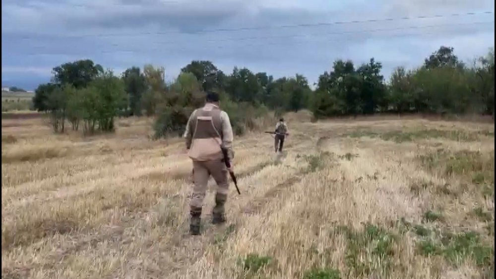 Av sezonu açıldı , avcılar tüfeklerini alarak doğaya çıktı