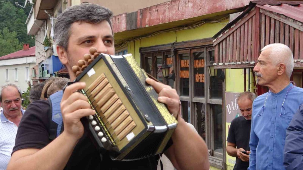 Rize'de Armonikanın unutulmaması için şenlik düzenlendi