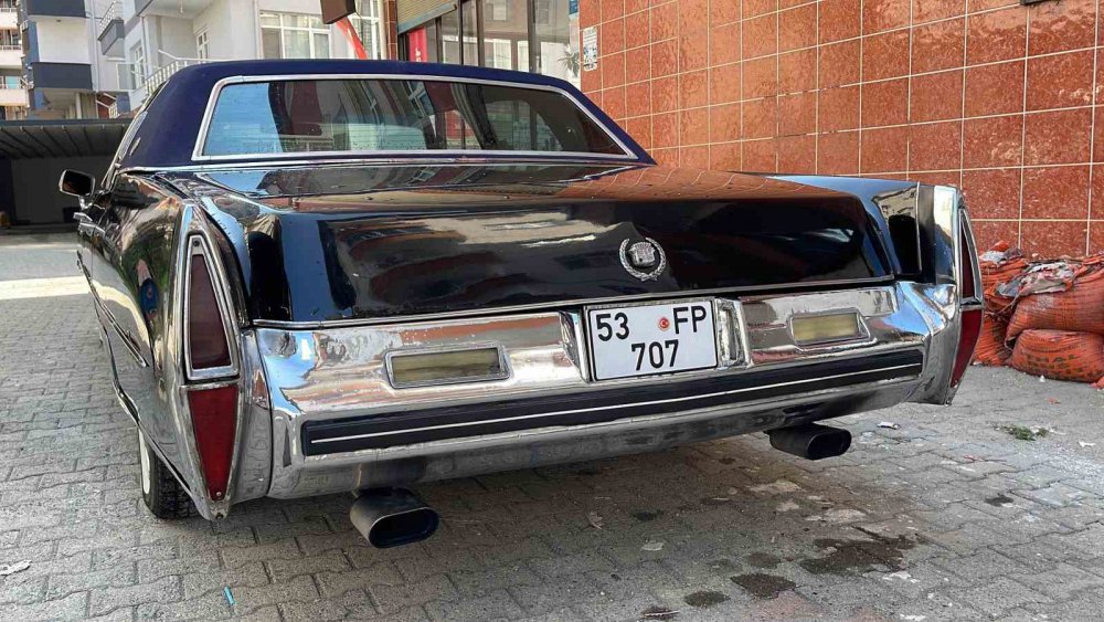 85 Yaşındaki Rizeli Mustafa Dede’nin 1973 Model Klasik Aracına Olan Aşkı Zamanı Durduruyor