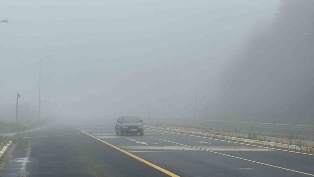 Bolu Dağı’nda Göz Gözü Görmüyor: Görüş Mesafesi 20 Metre