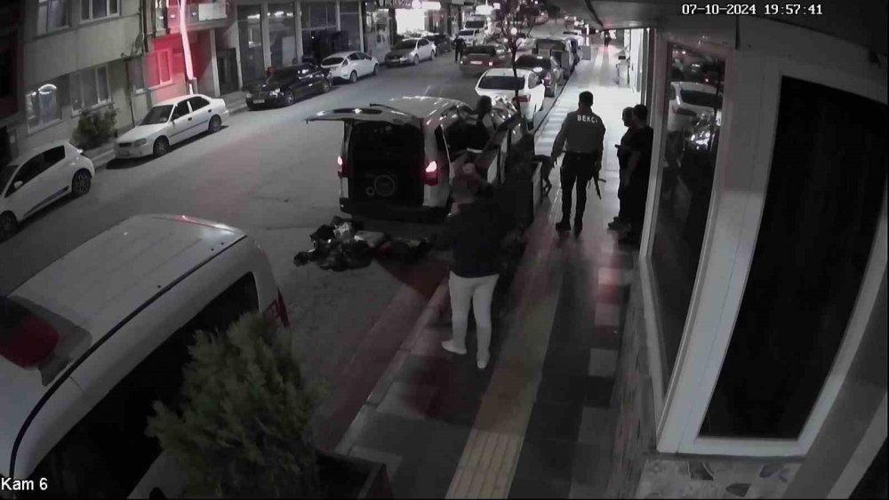 Şüphe Üzerine Durdurulan Araçtan Uyuşturucu Madde Ve Makaran Çıktı