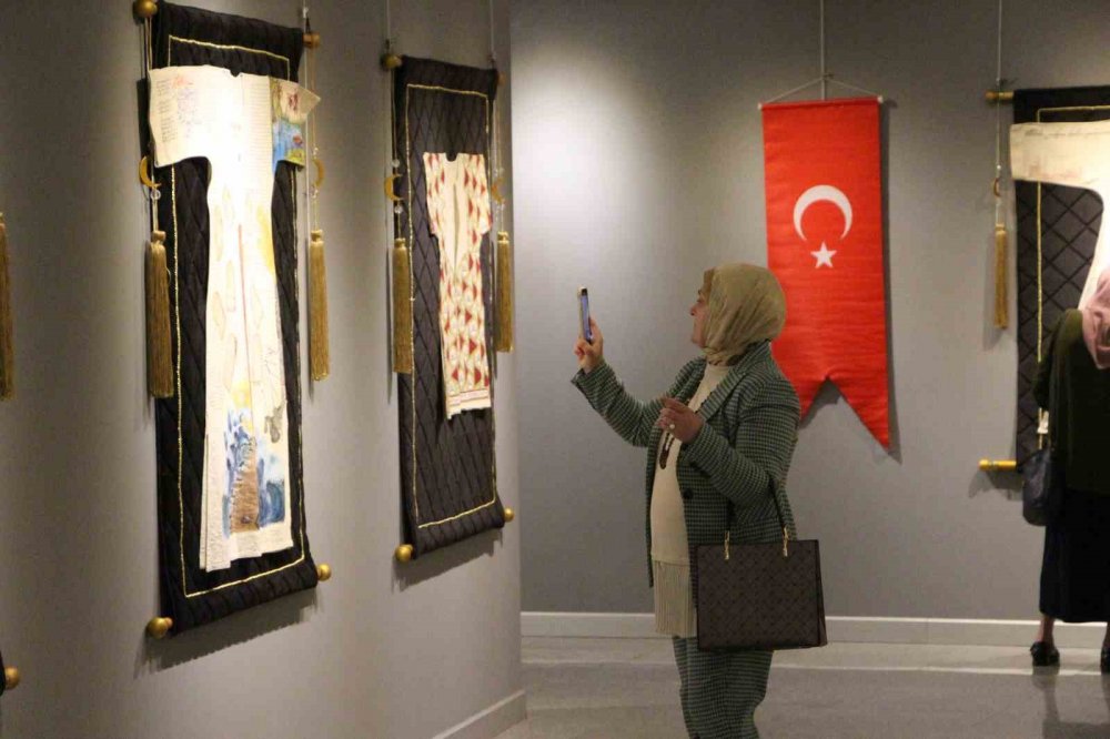 Padişahların ’dualı Gömlekleri’ Trabzonlular İle Buluştu