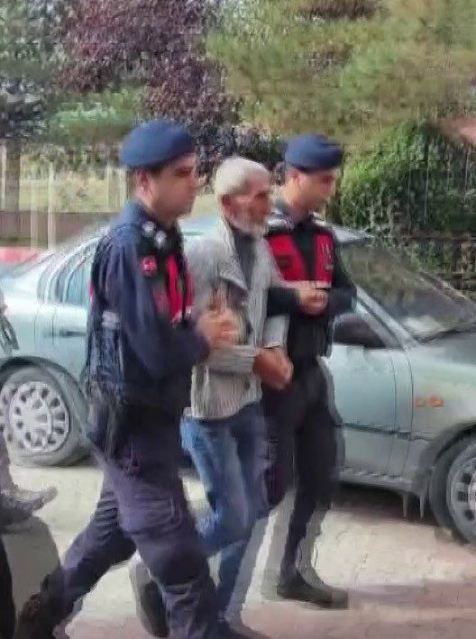 Köy Muhtarını Öldüren Zanlı Tutuklandı