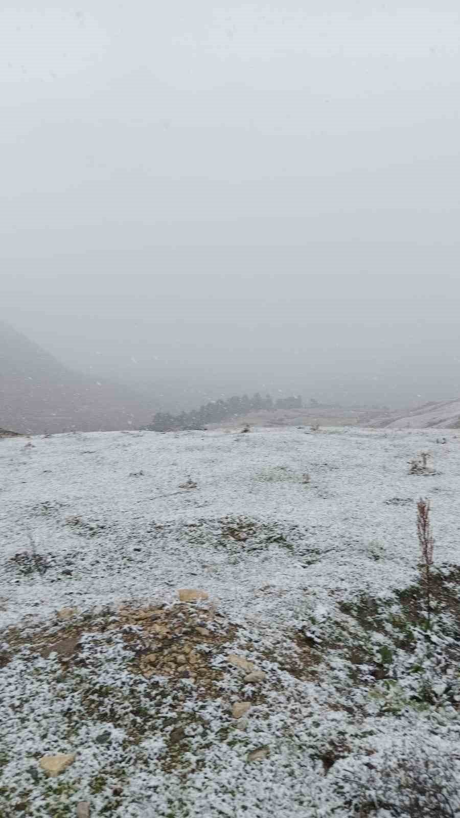 Artvin’in Yüksek Kesimlerine Mevsimin İlk Karı Düştü